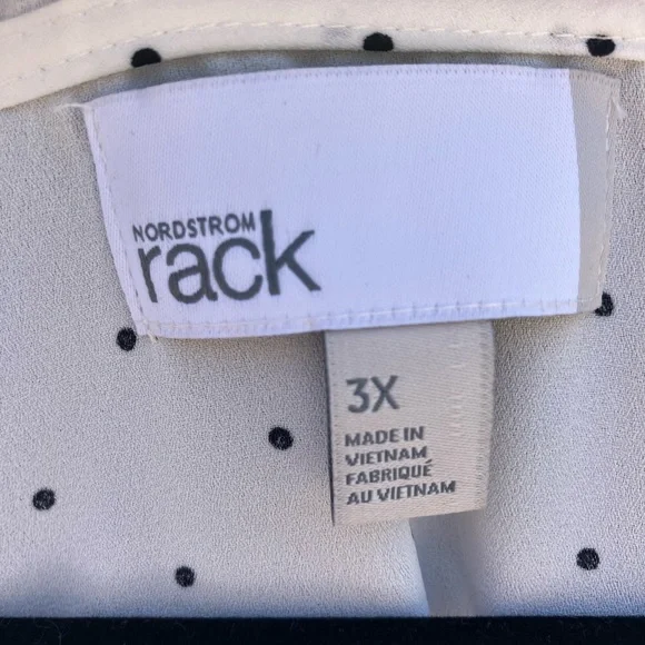 NWT Nordstrom Rack Ruffle Sleeveless White Pokadot Button Up Shirt - Picture 4 of 5